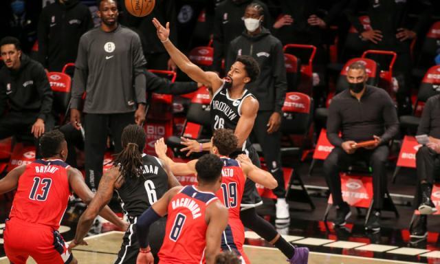 军备竞赛潮流下依然冷静 四支球队将目光放远